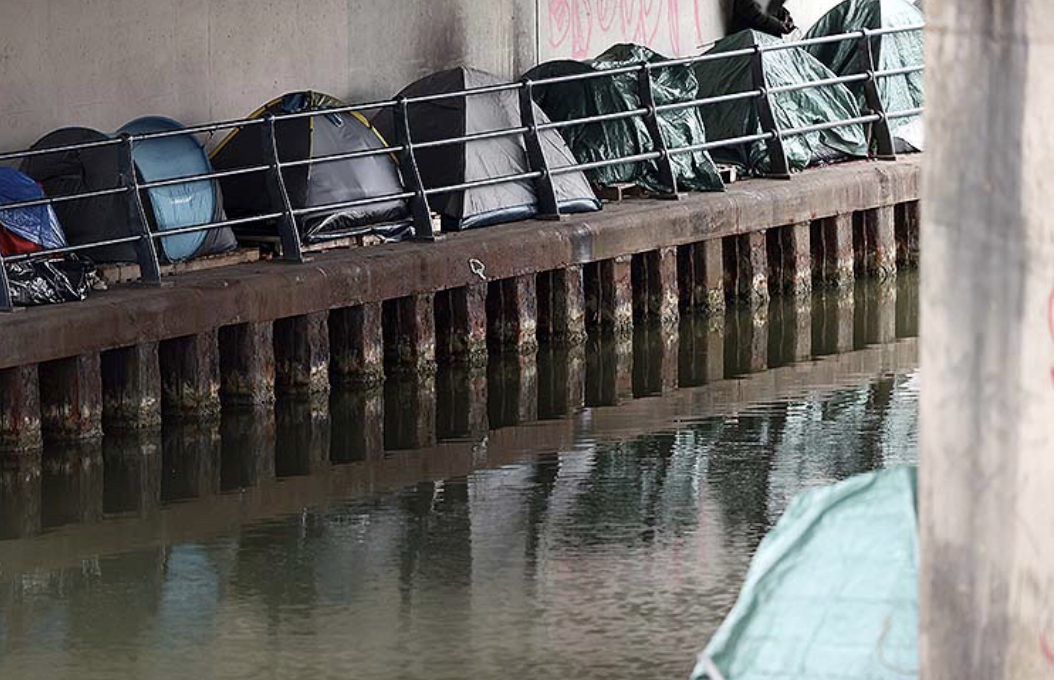 0CF20D94-C3B3-48A5-9800-2B676286843E